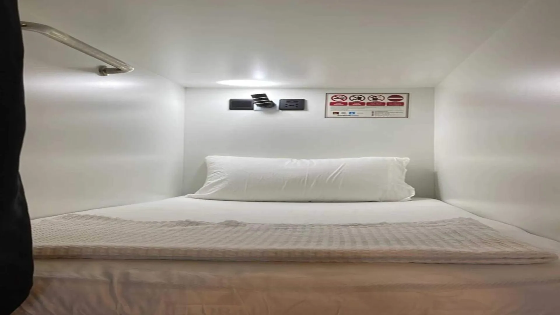 Oyo 91036 J Capsule Hotel @ Jalan Bukit Bintang Kuala Lumpur 2*,  Malaisie